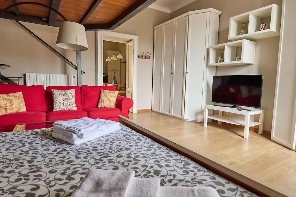 Modern Apartment - Near Isola Distric And Centrale Milan 0*,  Italy